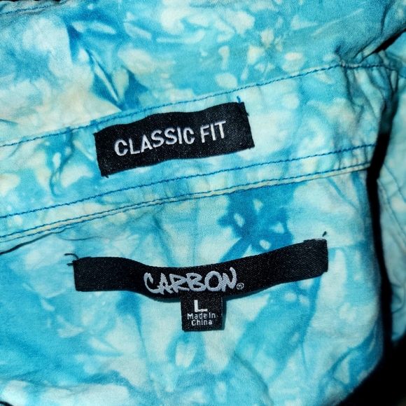 Button up Shirt w/ Water Design - Picture 3 of 5